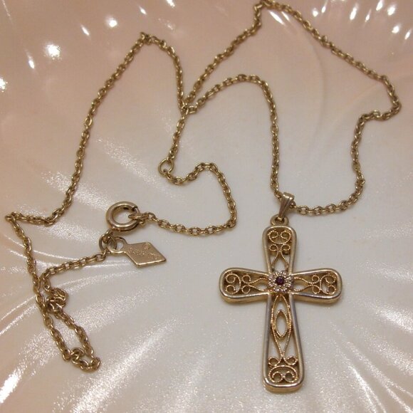 Sarah Coventry Gold Tone Filigree Cross Necklace with Faux Garnet Stone VINTAGE - Picture 7 of 17